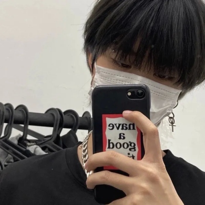 霸气的帅气男孩微信头像