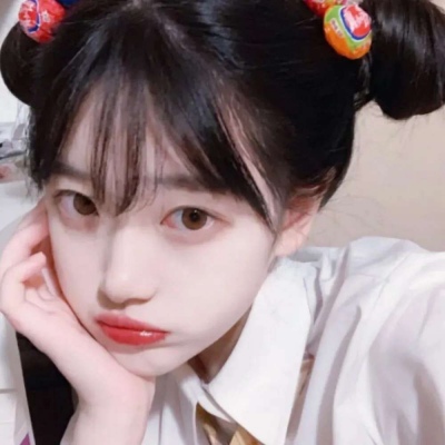 元气满满的女生头像