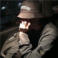 帅气冷淡个性男生微信头像