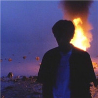 颓废伤感男生微信头像