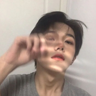 抖音超火的帅气不露脸的男生头像