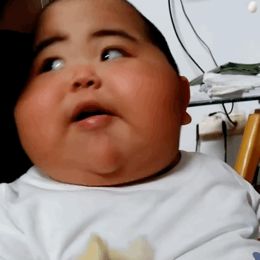 肉嘟嘟的tatan吃面包微信表情包