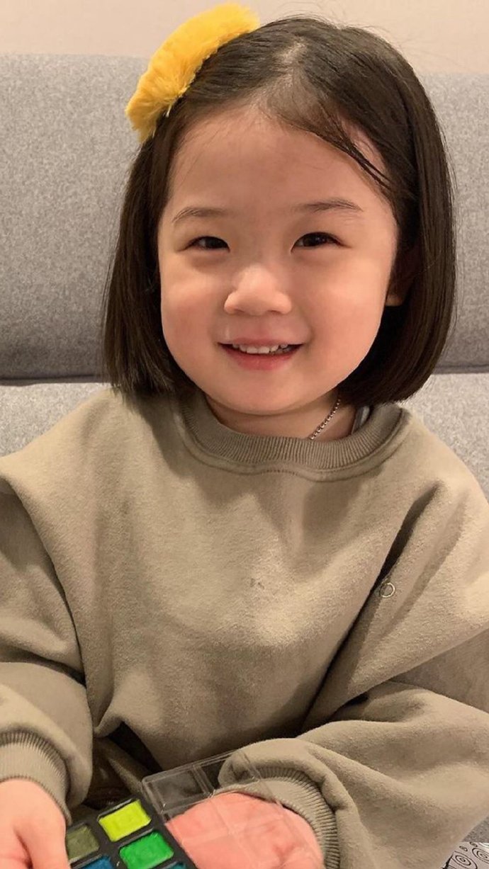 人类幼崽的可爱呆萌微信头像