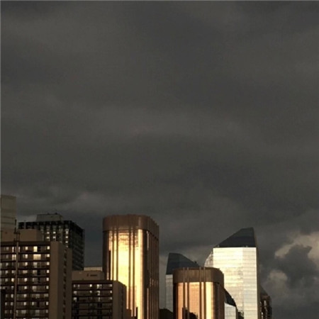 适合男生的高级有质感的微信朋友圈背景图