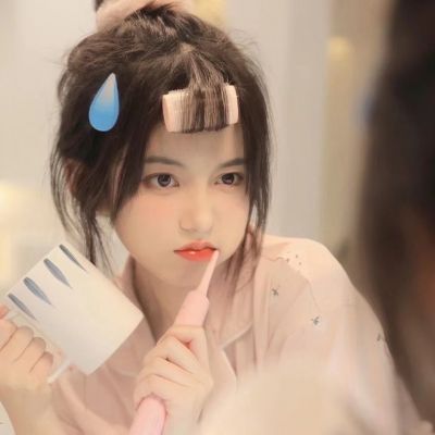 女生长发高清甜美头像