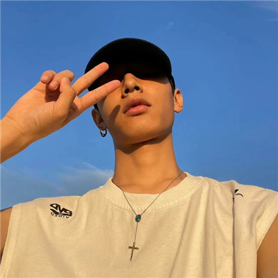 氛围感超级酷的精致男头