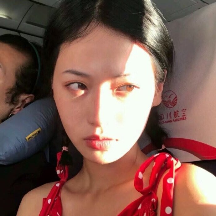 精致好看的女生微信头像