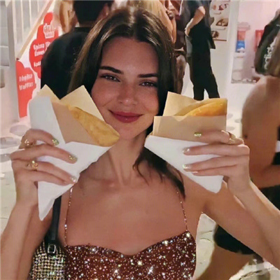 ins性感好看的肯豆头像