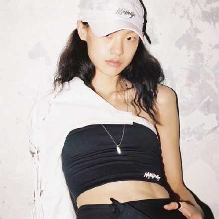 酷酷的小姐姐微信头像