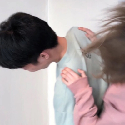 不露脸的低调情侣微信头像