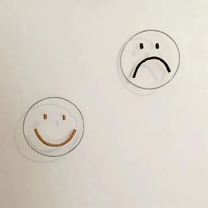 简约可爱的微信聊天背景图