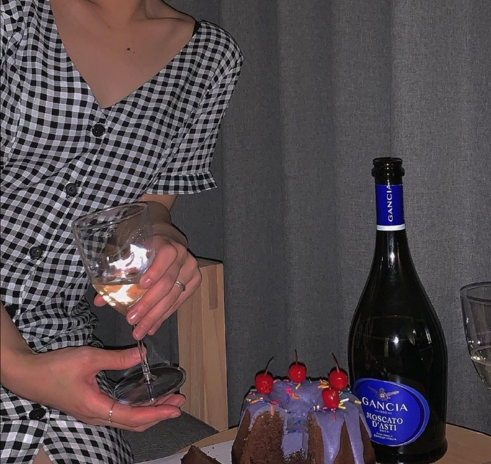 有意境有氛围的庆祝微信素材图片