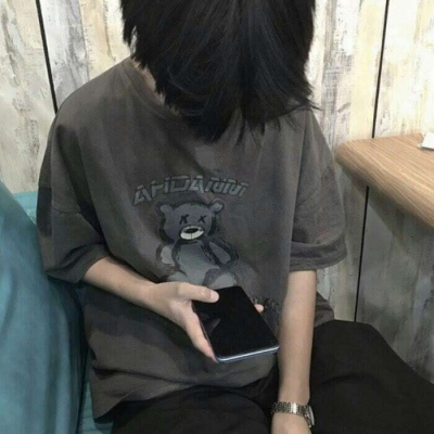 超有气场的帅气男生微信头像