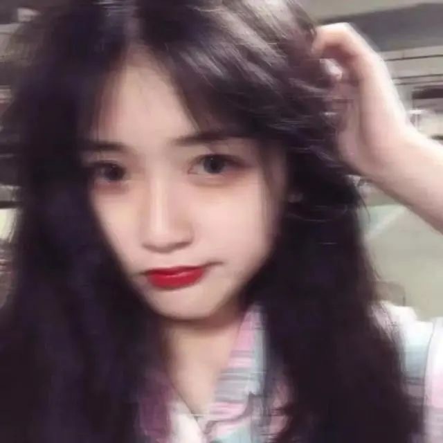 模糊朦胧的女生微信头像