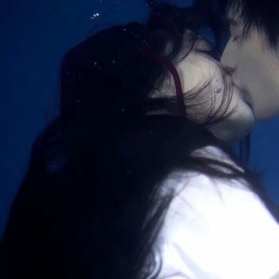 甜蜜幸福的真人情侣微信头像