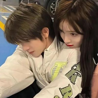 超甜超宠溺情侣头像