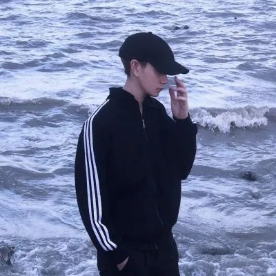 很丧很伤的男生微信头像