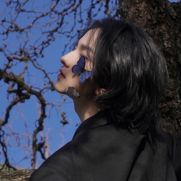 复古不羁的男生微信头像