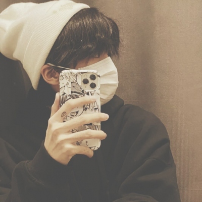 ins极简风霸气酷拽的男生微信头像