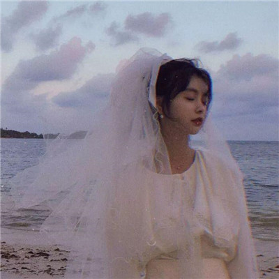 绝美复古的婚纱造型女生头像