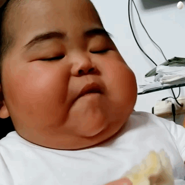 肉嘟嘟的tatan吃面包微信表情包