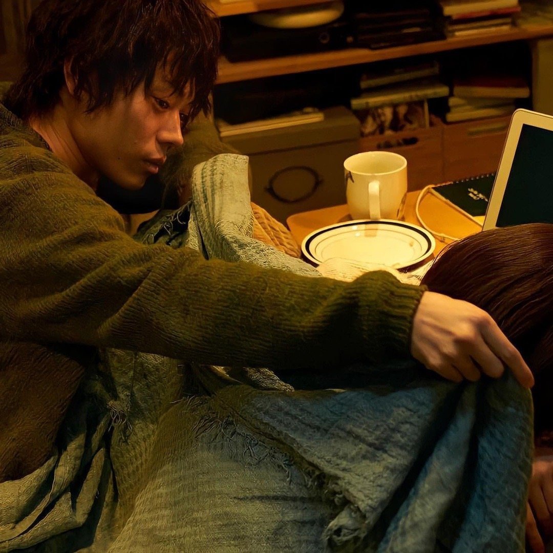 《花束般的恋爱》菅田将晖 * 有村架纯情侣微信头像