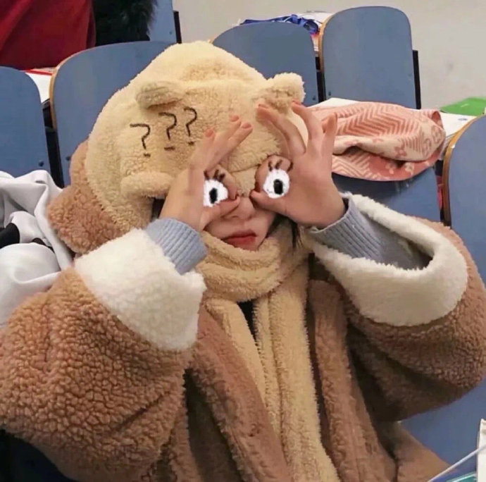 古灵精怪好看的女生微信头像