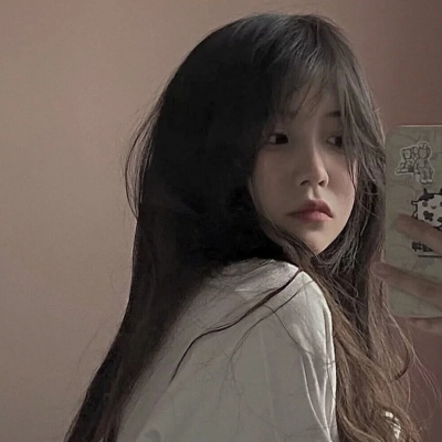 清新脱俗的气质女生微信头像