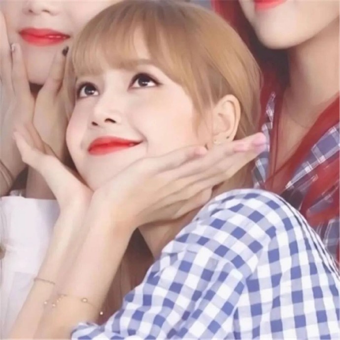 阳光青春的女孩微信头像