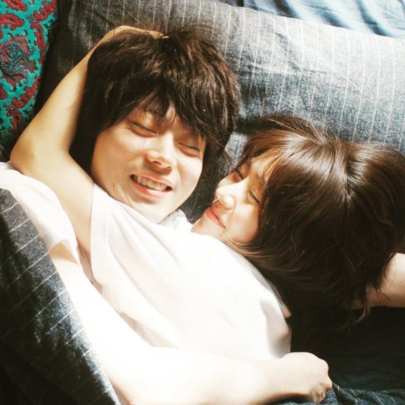 《花束般的恋爱》菅田将晖 * 有村架纯情侣微信头像