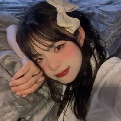 ins潮流女生网红头像