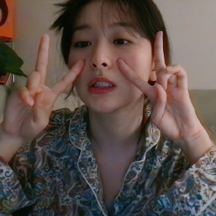 姜涩琪可爱微信头像