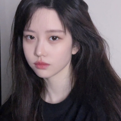 ins风时尚又很好看的女生微信头像