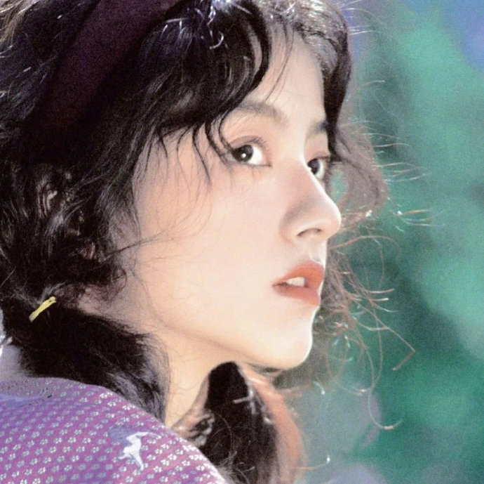 复古甜美女生微信头像