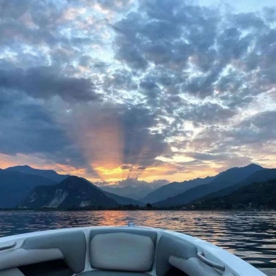 最新款治愈风景微信头像