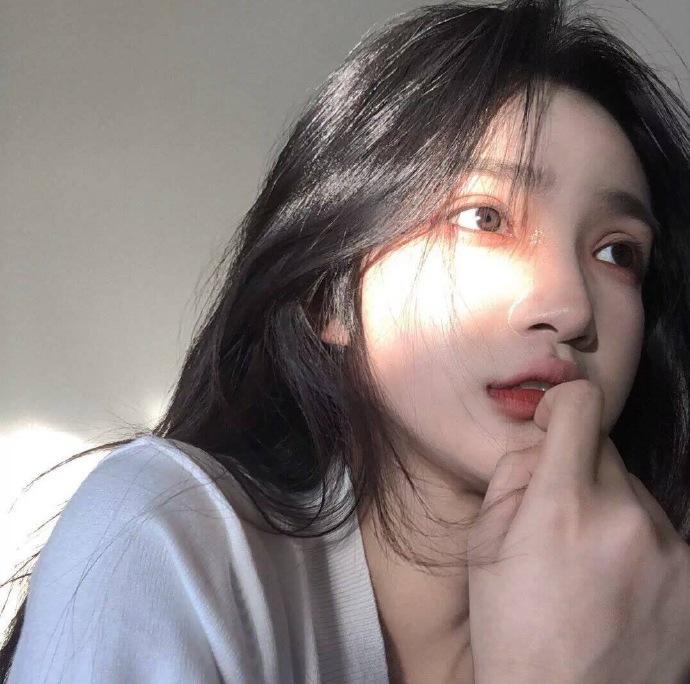 精致复古可爱的女生微信头像