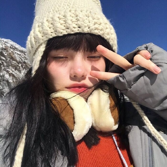 阳光青春的女孩微信头像