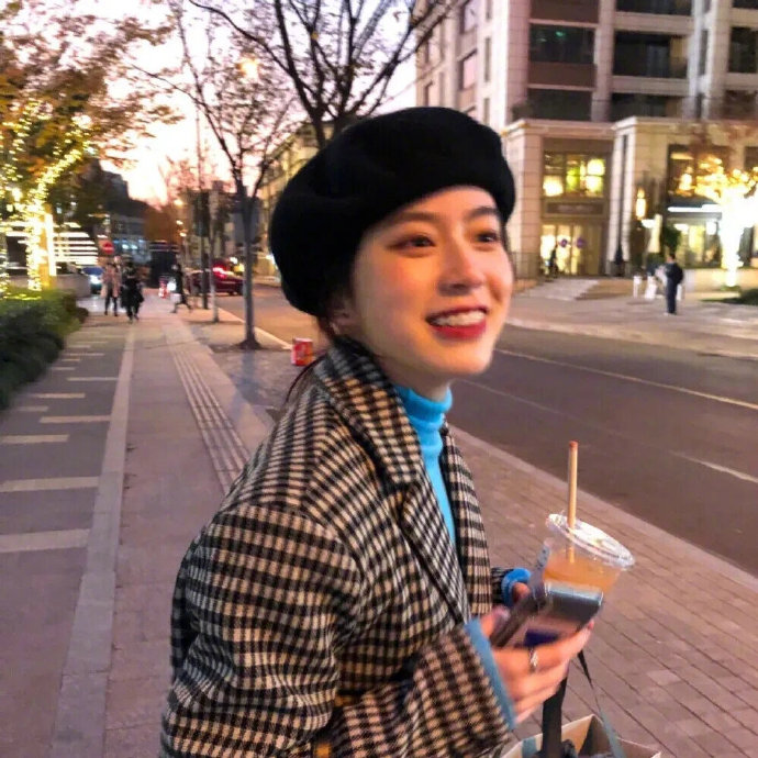 超飒超美的女生微信头像