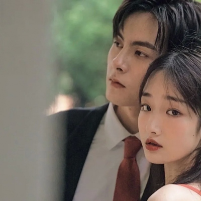 幸福甜蜜的青春情侣微信头像