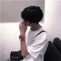 超帅气时尚男生微信头像