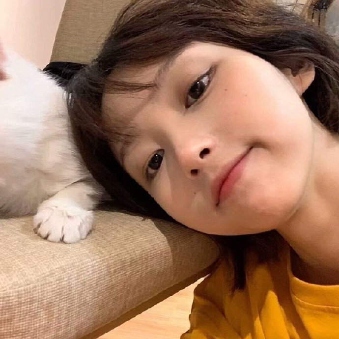 精选有质感女生微信头像