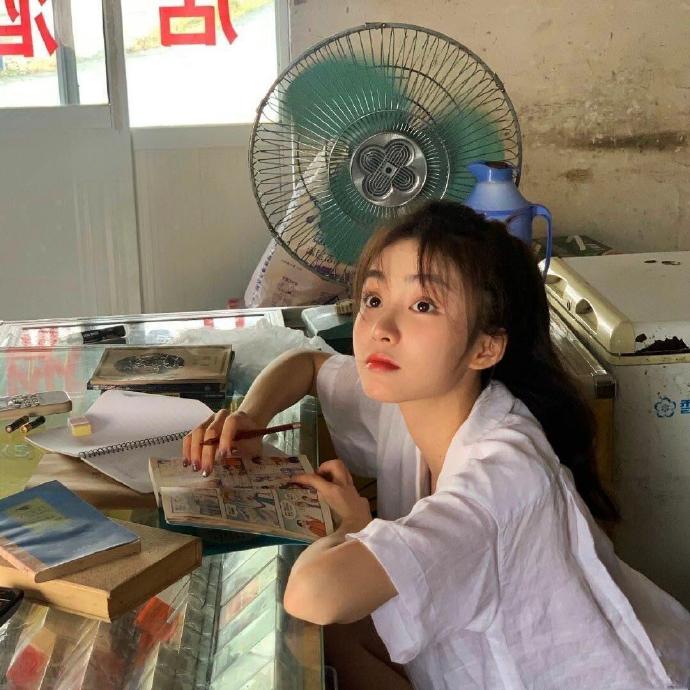 可爱动漫女生微信头像