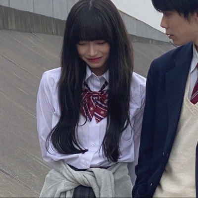 幸福甜蜜的青春情侣微信头像