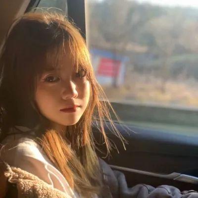 精致好看的女生头像