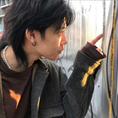 ins风独一无二超级成熟的男生微信头像