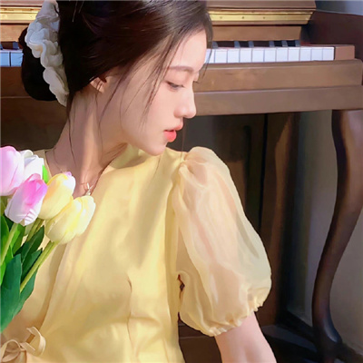 纯欲风少女头像