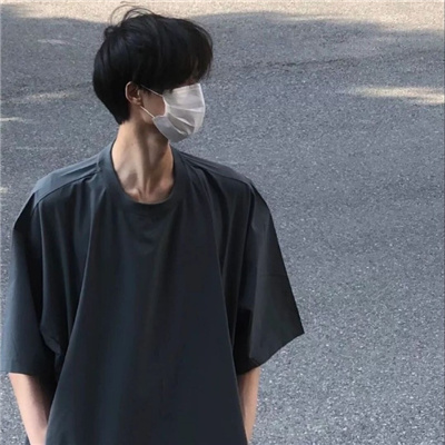 氛围感超级酷的精致男头