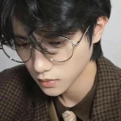 优质男必备简约头像