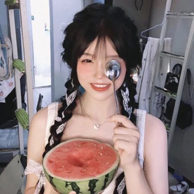 个性时尚的女生头像