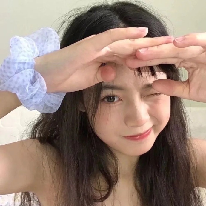 清纯好看的个性女生微信头像